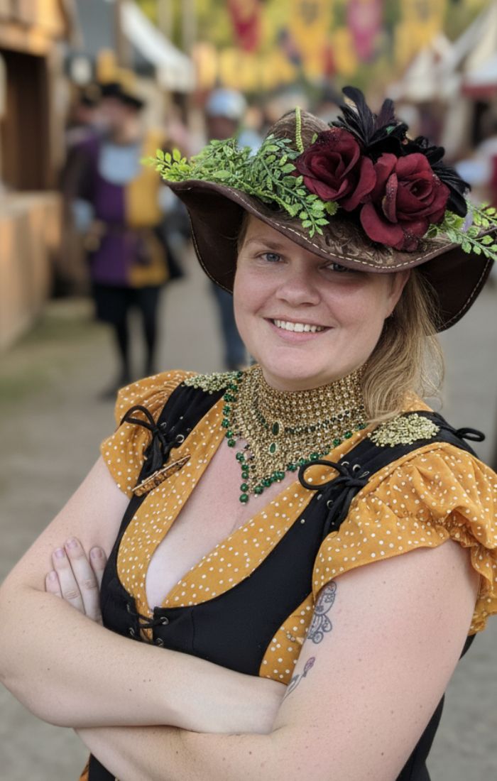 DapperDonkey_EricaMinton_Headshot _v